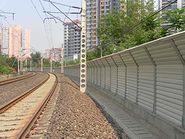 城际铁路声屏障